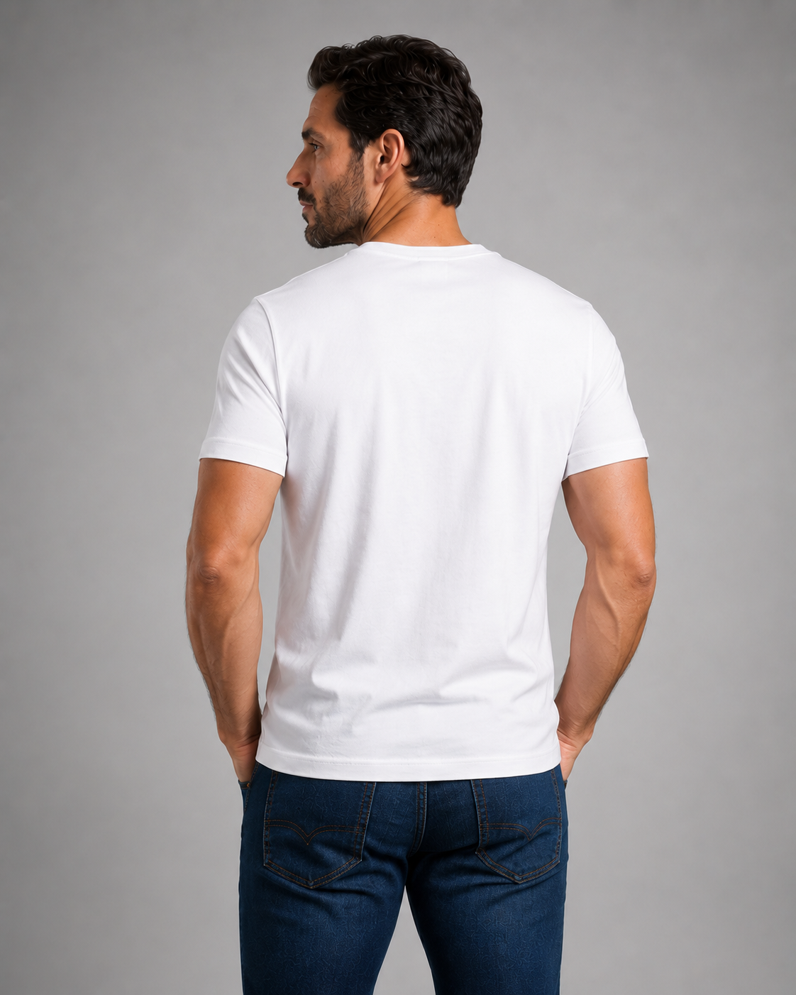 Camiseta branca medio costas